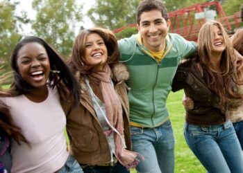 Connecting with Local and Expat Communities in Qatar for Enriched Living