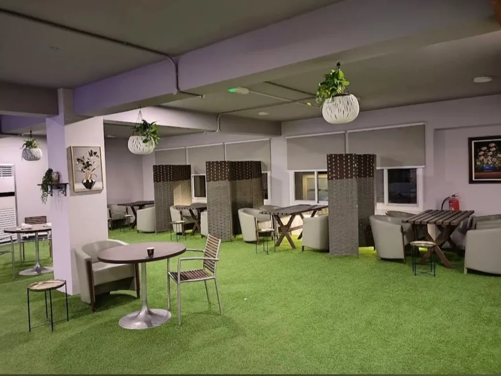 Family seating area at Beit Ward Restaurant and Cafe in Doha